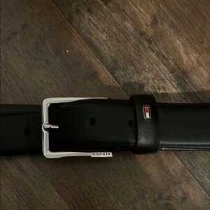 Tommy Hilfiger extra large 42–44 belt